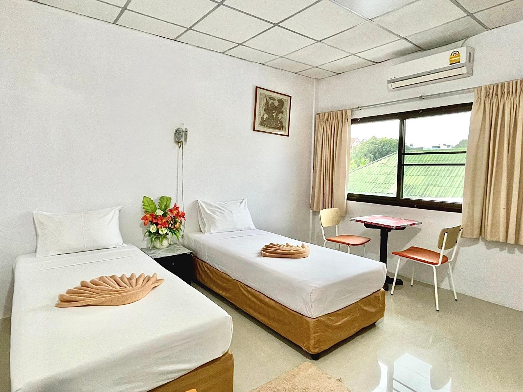 Jj Karon Beach Hotel Екстериор снимка